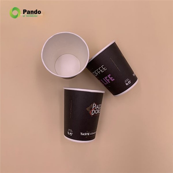 Tasses de vente de lettres noires pures pour les boissons chaudes